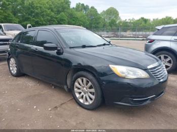  Salvage Chrysler 200