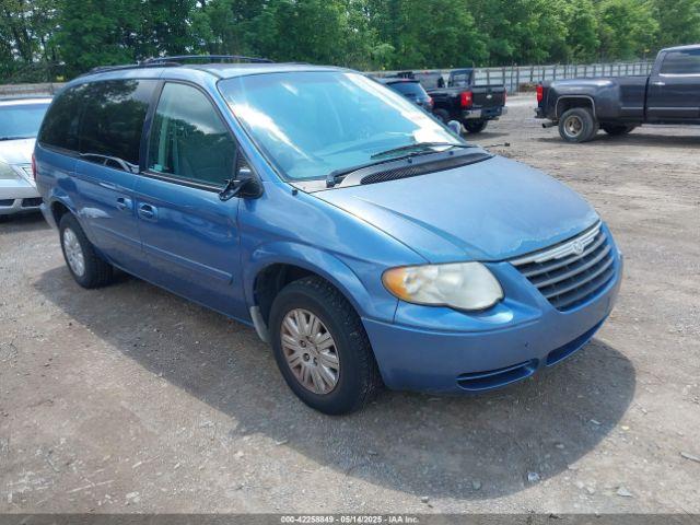  Salvage Chrysler Town & Country