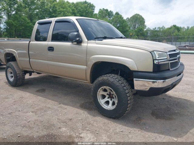  Salvage Chevrolet Silverado 1500