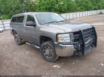  Salvage Chevrolet Silverado 2500