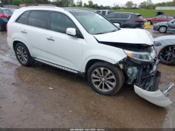  Salvage Kia Sorento