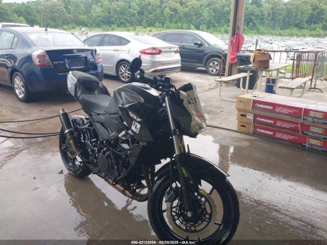  Salvage Kawasaki Er400