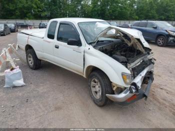  Salvage Toyota Tacoma