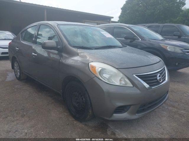  Salvage Nissan Versa
