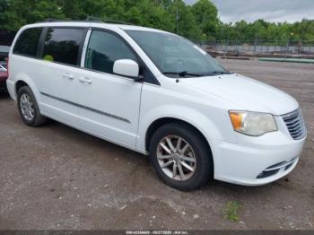  Salvage Chrysler Town & Country