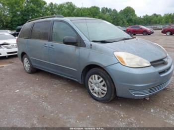 Salvage Toyota Sienna