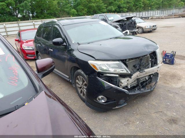  Salvage Nissan Pathfinder