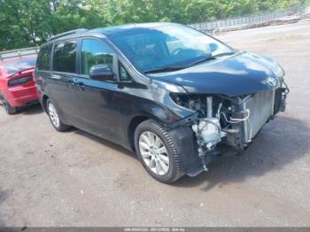  Salvage Toyota Sienna