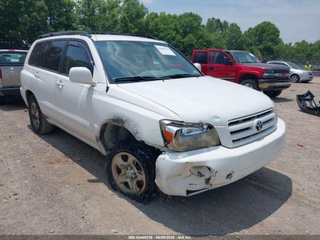  Salvage Toyota Highlander