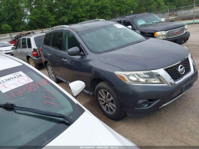  Salvage Nissan Pathfinder