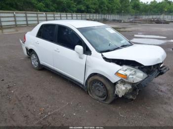  Salvage Nissan Versa