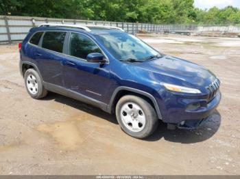  Salvage Jeep Cherokee