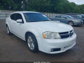  Salvage Dodge Avenger