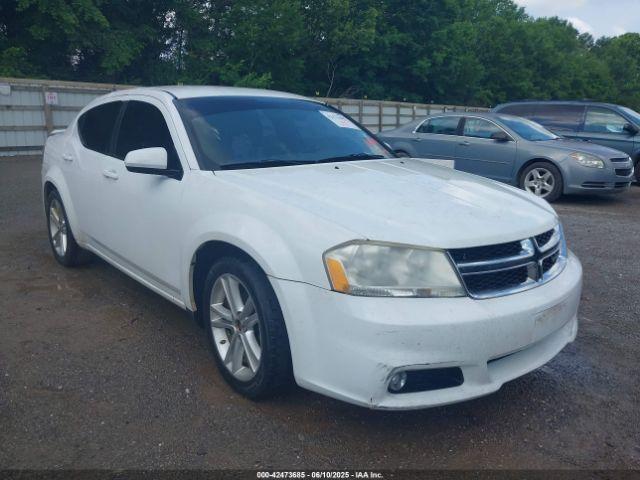  Salvage Dodge Avenger