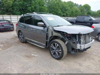  Salvage Nissan Pathfinder
