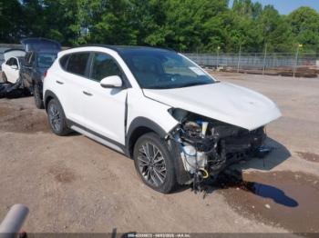  Salvage Hyundai TUCSON