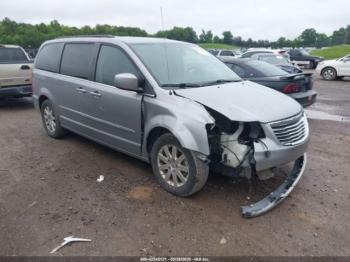  Salvage Chrysler Town & Country