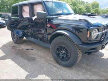  Salvage Ford Bronco