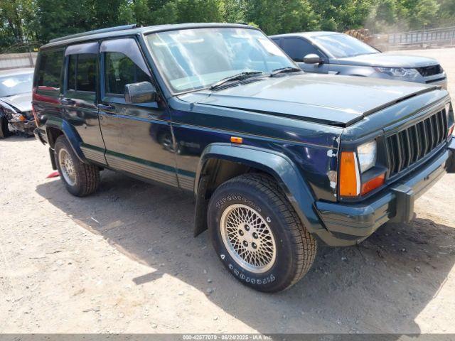  Salvage Jeep Cherokee