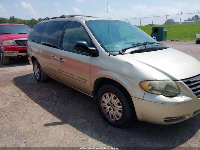  Salvage Chrysler Town & Country