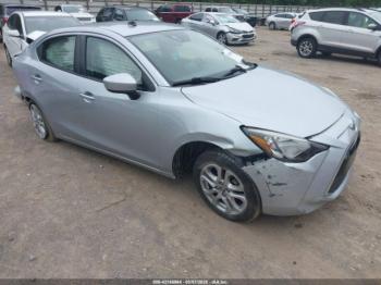  Salvage Toyota Yaris