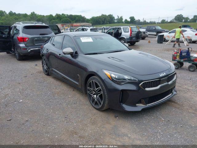  Salvage Kia Stinger
