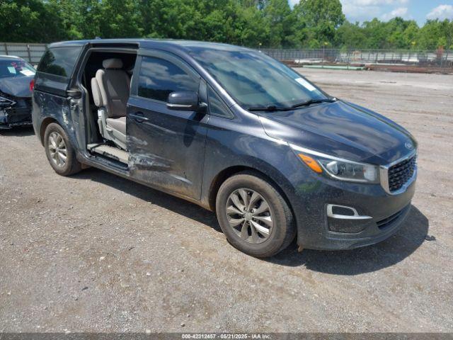  Salvage Kia Sedona