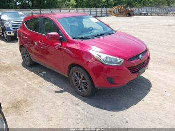  Salvage Hyundai TUCSON