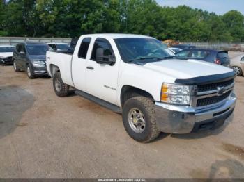  Salvage Chevrolet Silverado 2500