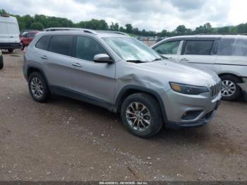  Salvage Jeep Cherokee