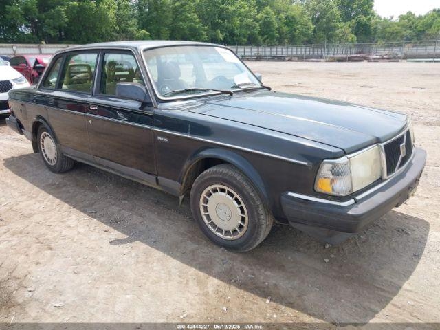  Salvage Volvo 240