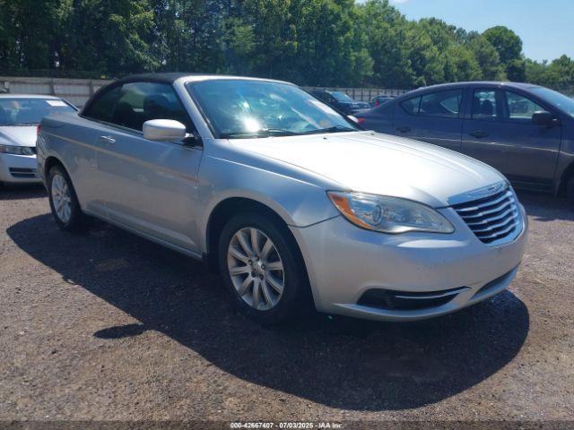  Salvage Chrysler 200