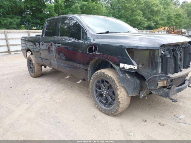  Salvage Nissan Titan