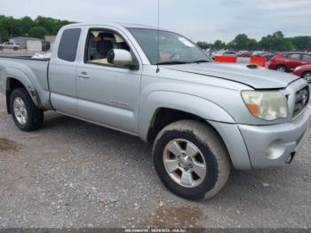  Salvage Toyota Tacoma