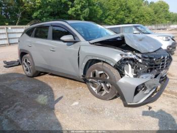  Salvage Hyundai TUCSON