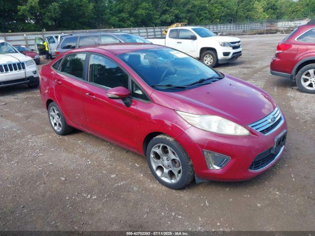  Salvage Ford Fiesta