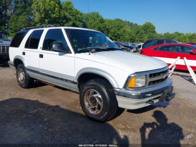  Salvage Chevrolet Blazer