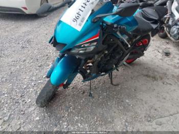  Salvage Yamaha Yzfr3