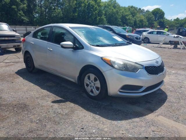  Salvage Kia Forte