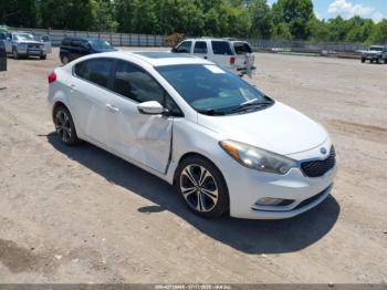  Salvage Kia Forte