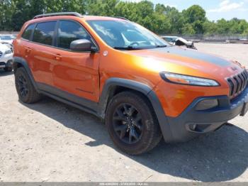  Salvage Jeep Cherokee