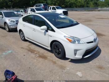  Salvage Toyota Prius