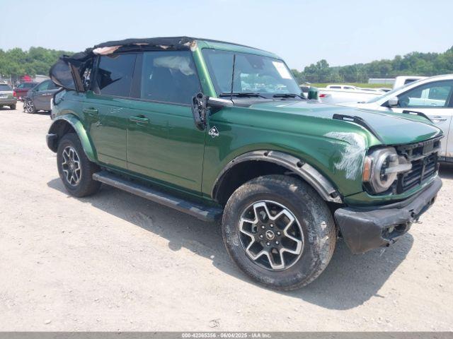  Salvage Ford Bronco