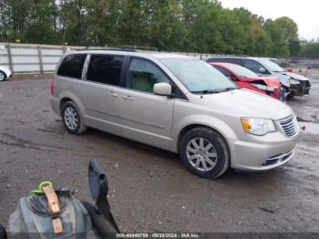  Salvage Chrysler Town & Country