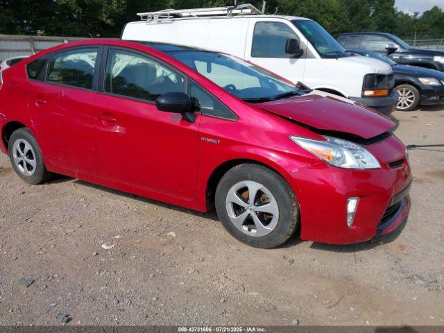  Salvage Toyota Prius