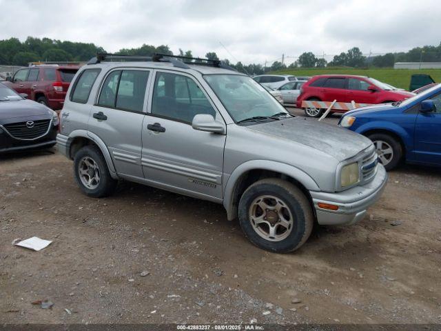  Salvage Chevrolet Tracker