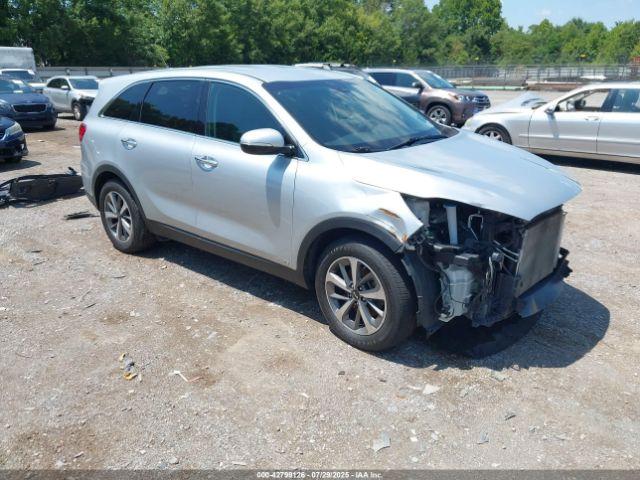  Salvage Kia Sorento