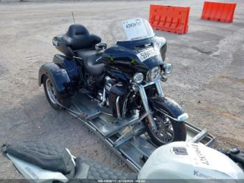  Salvage Harley-Davidson Flhtcutg