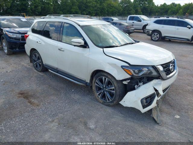  Salvage Nissan Pathfinder