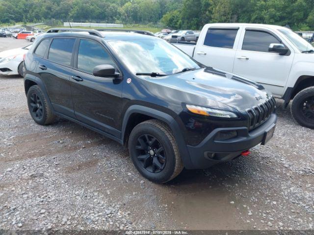  Salvage Jeep Cherokee